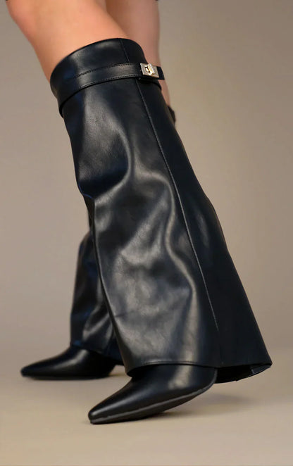 Bottes hautes et modernes